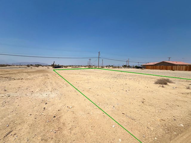 2238 Harbor Drive, Salton City