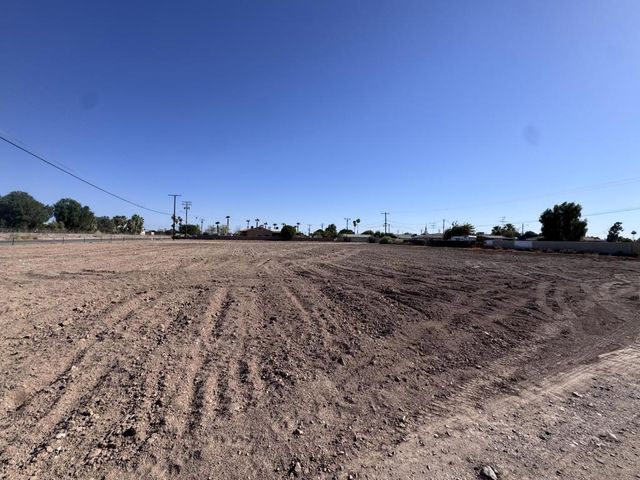 7th Street, Blythe