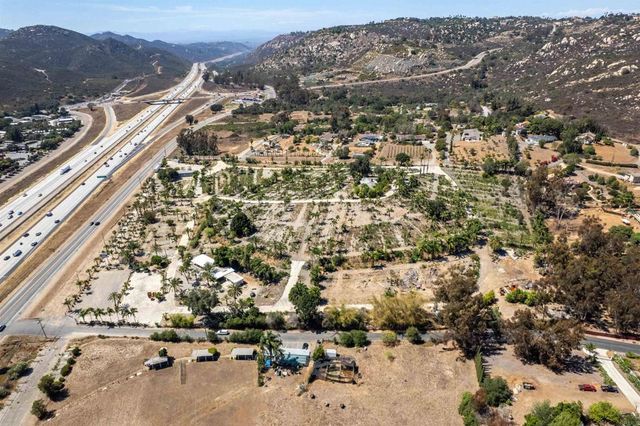 26437 N Centre City Parkway, Escondido