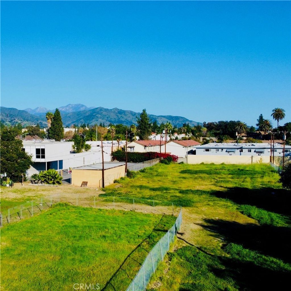 518 E Foothill, Azusa