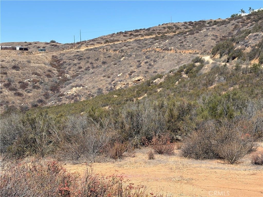 Newby Road, Hemet