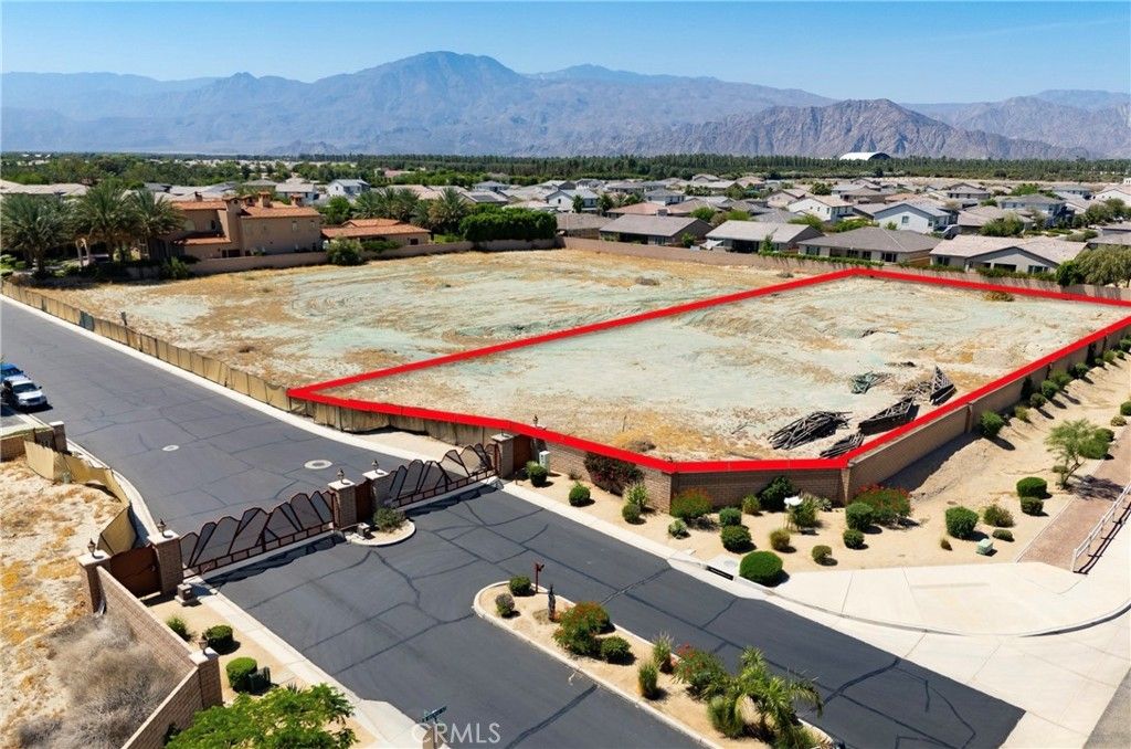 50045 Vista Montana Court, Indio