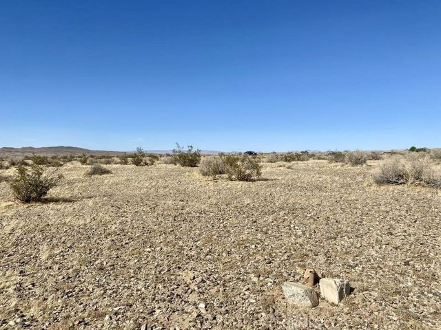 Wrangler Rd. 046622206, Helendale