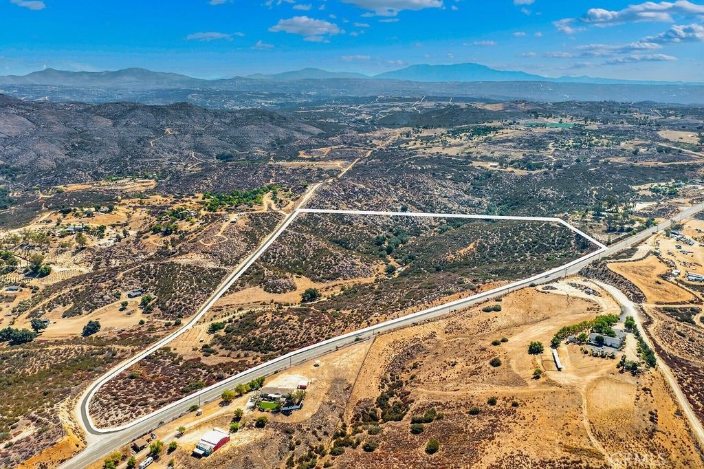 40200 E Benton Road, Hemet