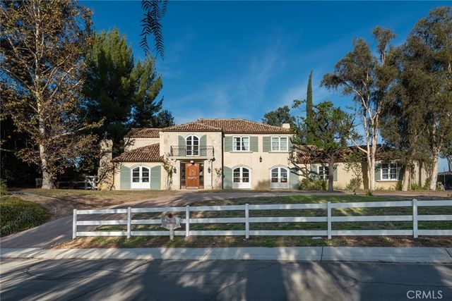 5747 Hoback Glen Road, Hidden Hills
