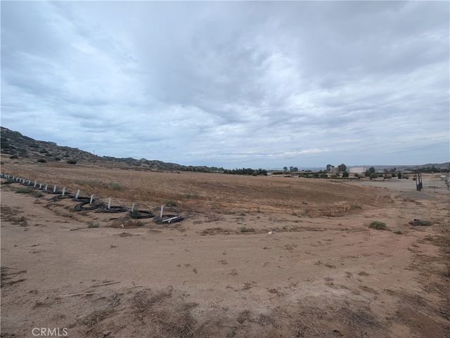 22220 Passage Road, Nuevo