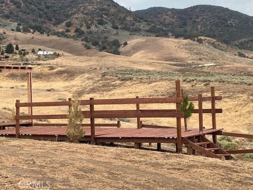19201 Ottawa Drive, Tehachapi