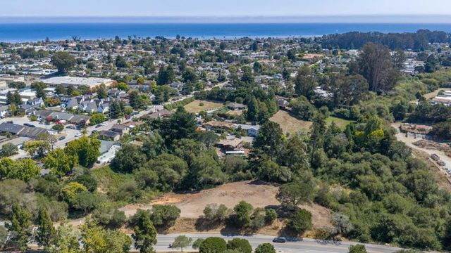 Brommer Street, Santa Cruz