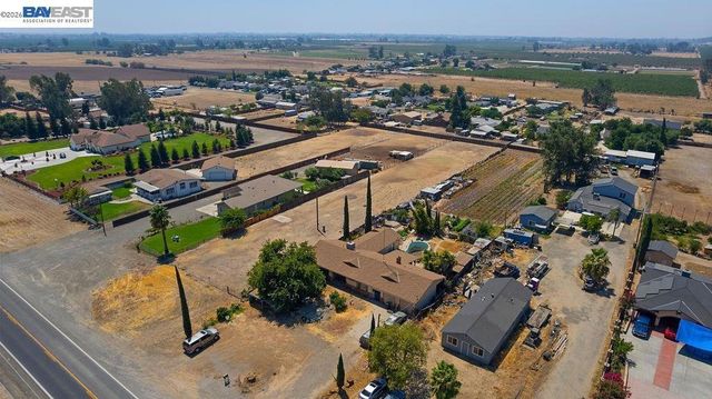 4195 North Highway 59, Merced