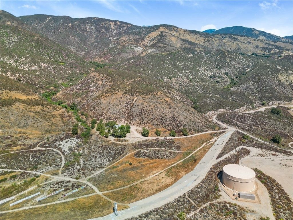 2 Hill Drive W, San Bernardino