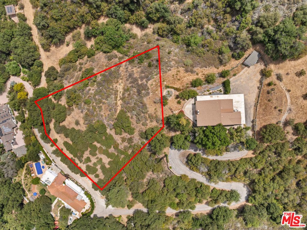 24677 Dry Canyon Cold Creek Road, Calabasas