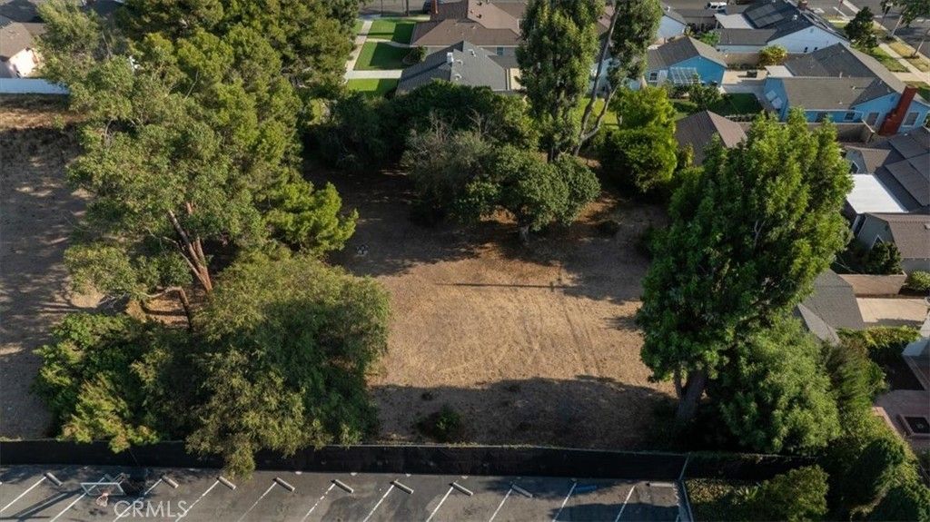 1517 Freeman, Santa Ana