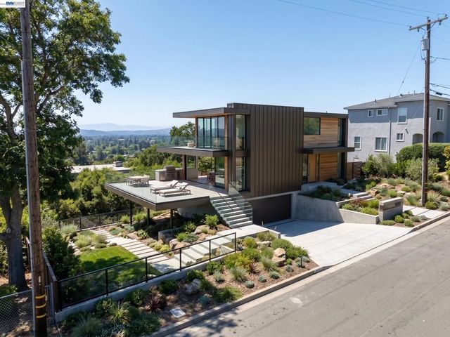 14643 Saturn Dr, Castro Valley
