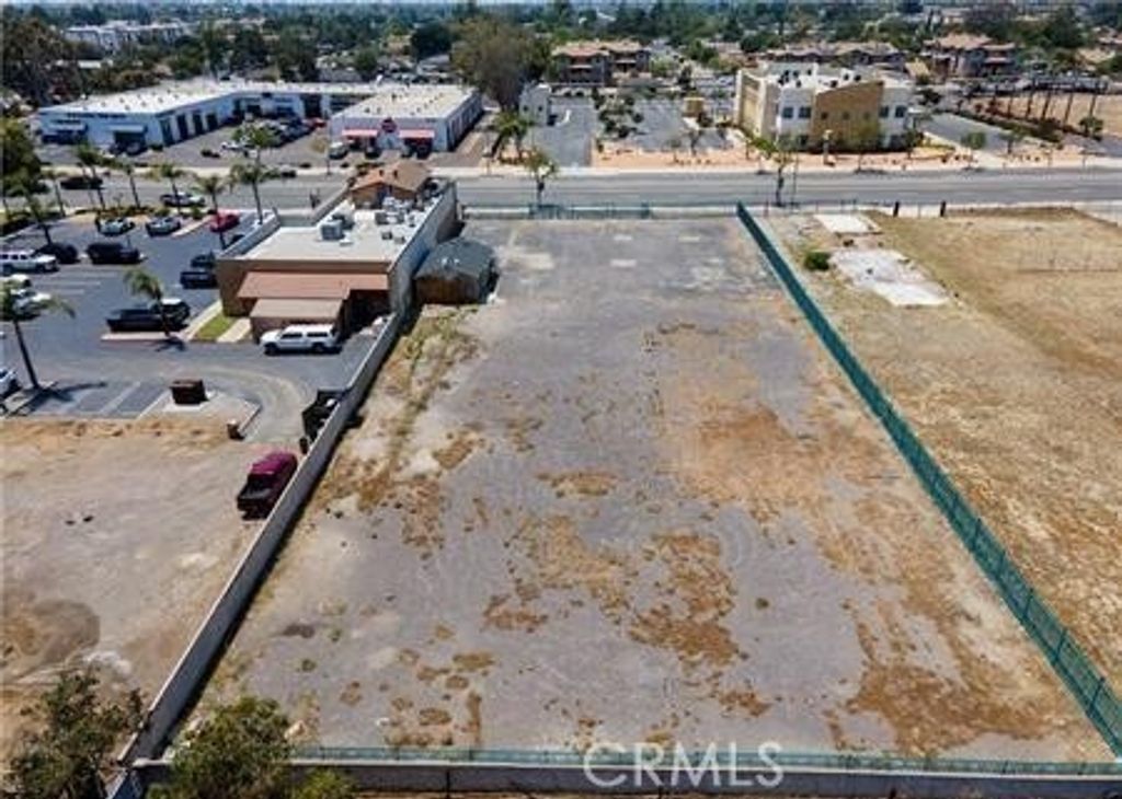 9491 Sierra Avenue, Fontana