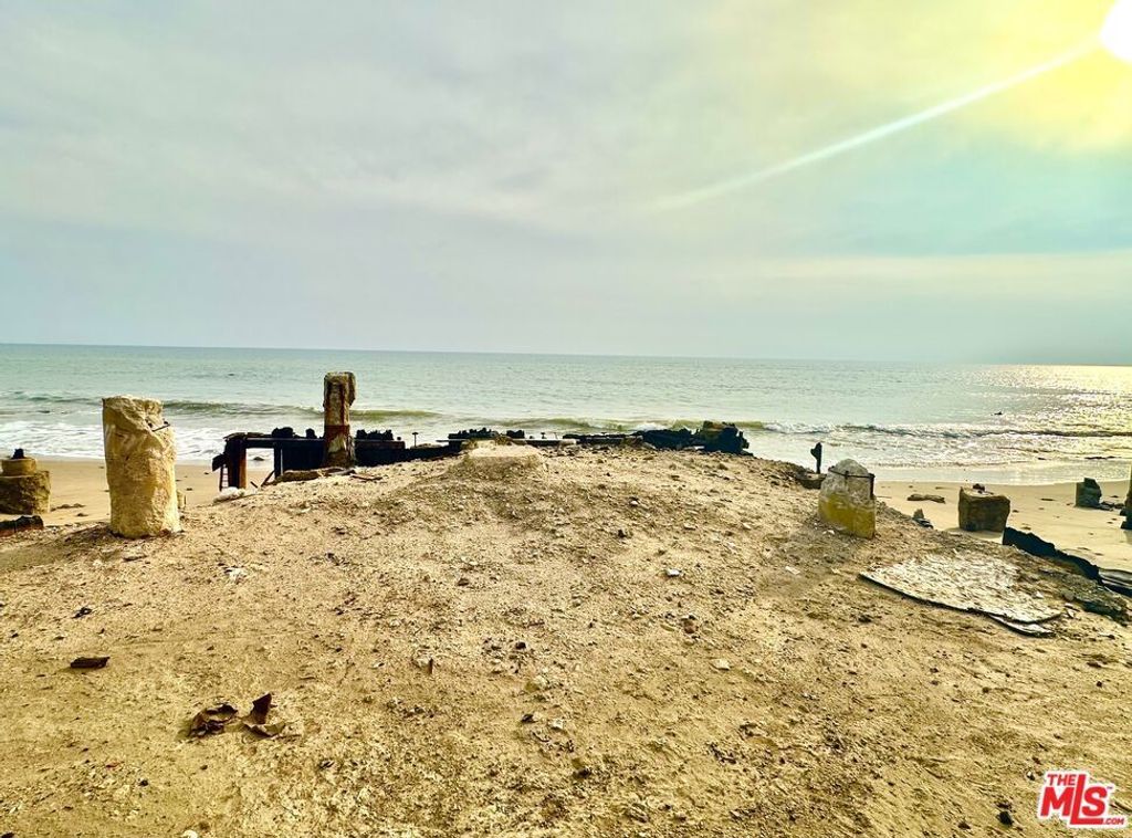 19240 Pacific Coast Highway, Malibu