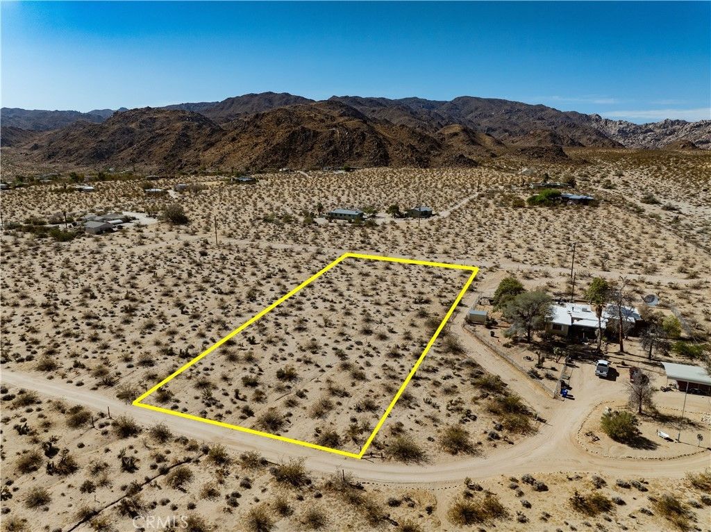 7136 Sullivan, 29 Palms