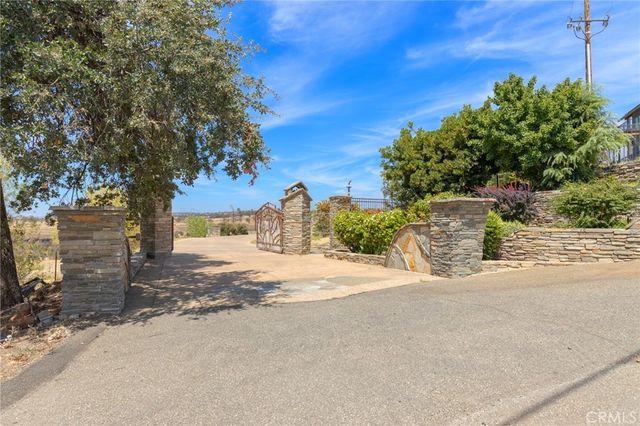 1475 Rim Rock Drive, Chico