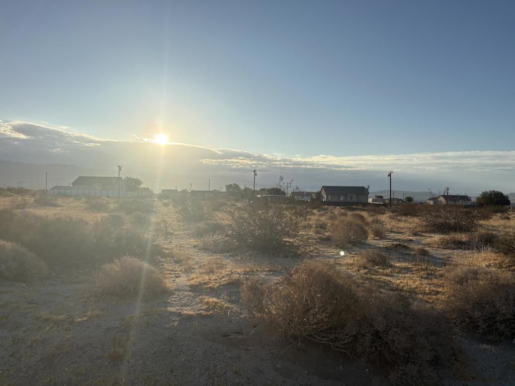 Atlantic Avenue, Desert Hot Springs