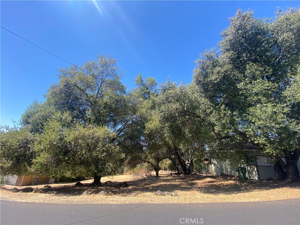18625 Oak Grove, Hidden Valley Lake