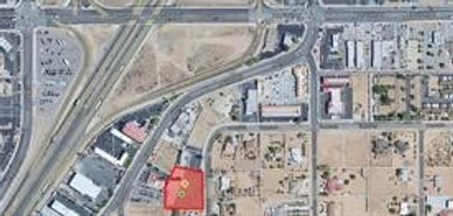 11942 Hemlock, Hesperia