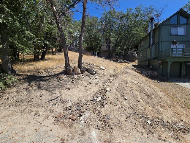 33460 Lakeview, Running Springs