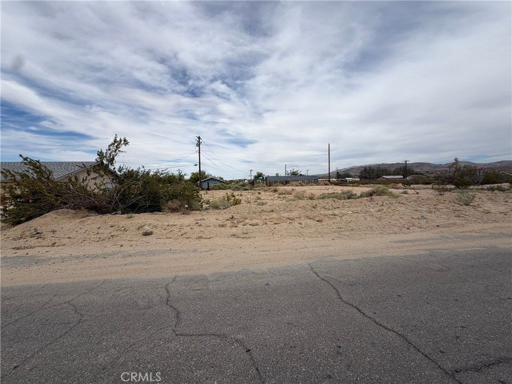 Tamarisk Ave, 29 Palms