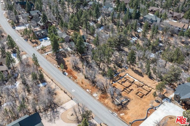 1603 Angels Camp Road, Big Bear City
