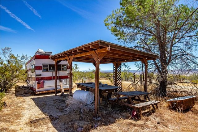 2035 230th Street W, Rosamond