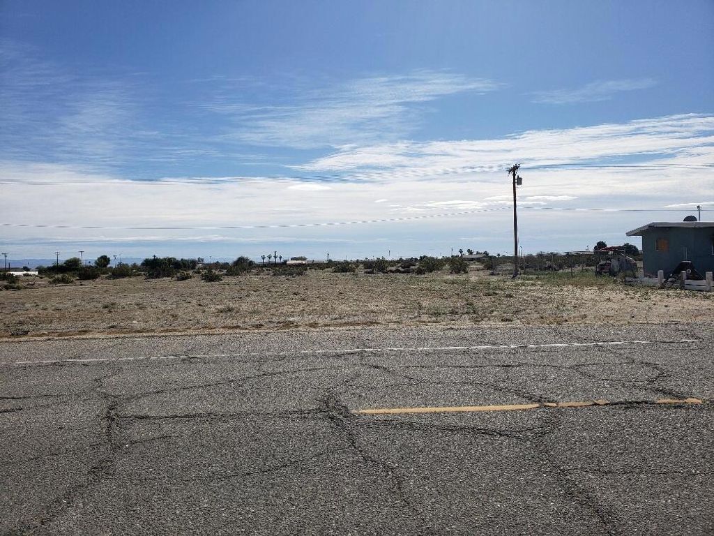 2328 Marina Drive, Thermal