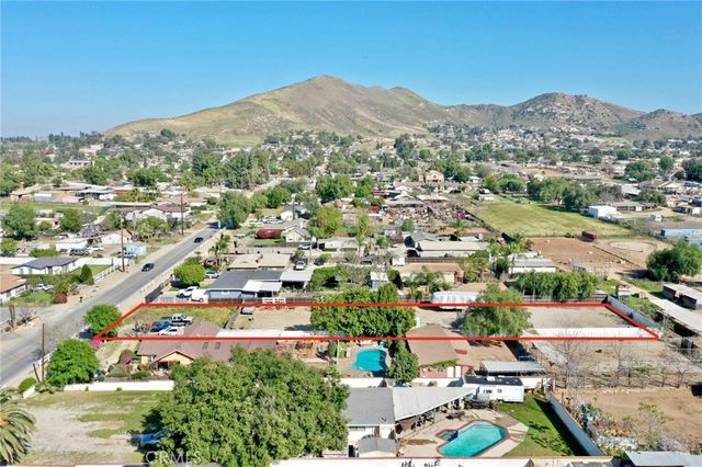 642 7th, Norco