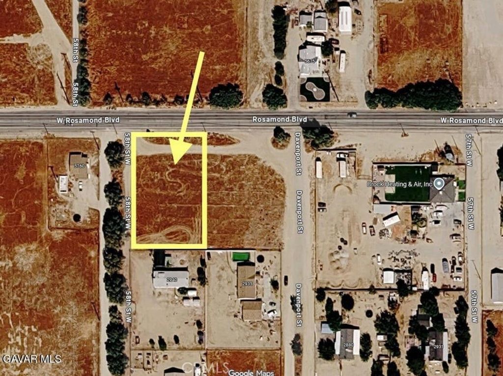5696 Rosamond Boulevard W, Rosamond