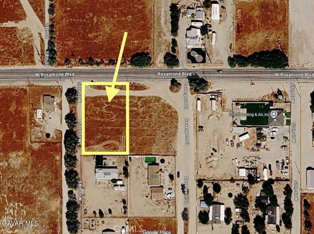 5696 Rosamond Boulevard W, Rosamond