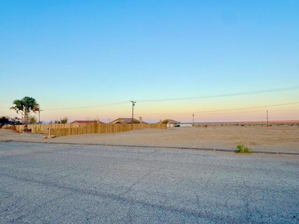1313 Riviera Circle, Thermal