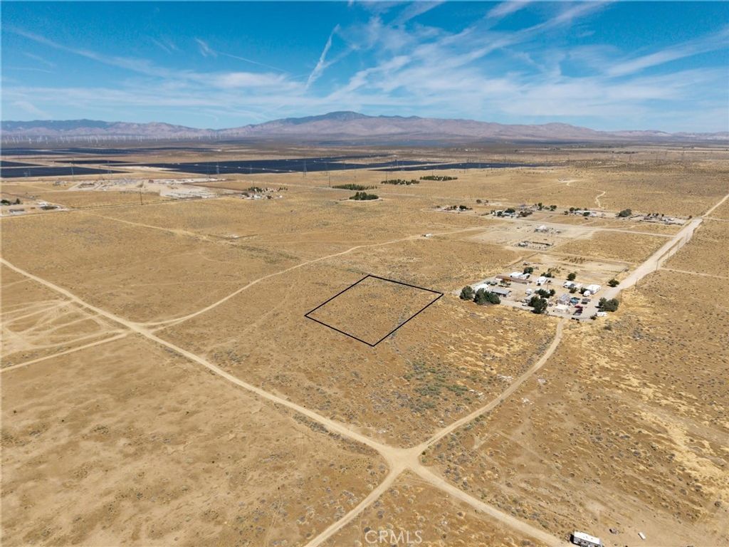 1 Astoria Avenue, Rosamond