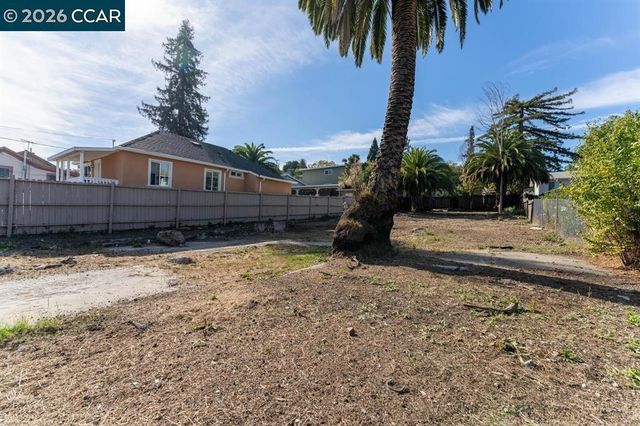 2011 Sacramento St, Vallejo