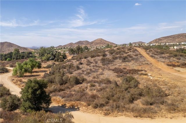 Yucca, Menifee