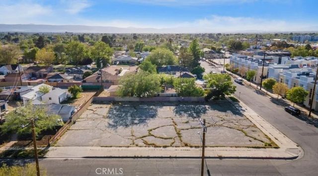 706 W Milling St, Lancaster
