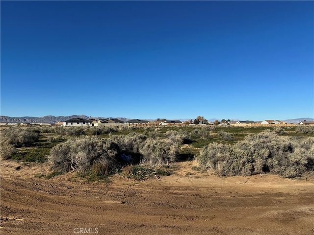 Bolden Dr, California City