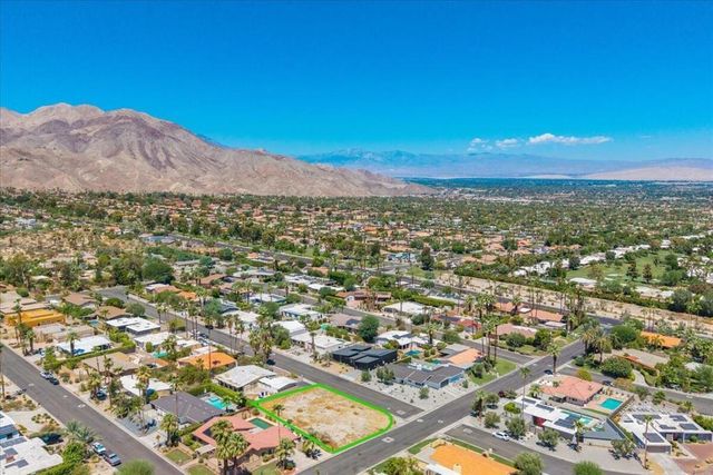 Sun & Moon Lane, Palm Desert