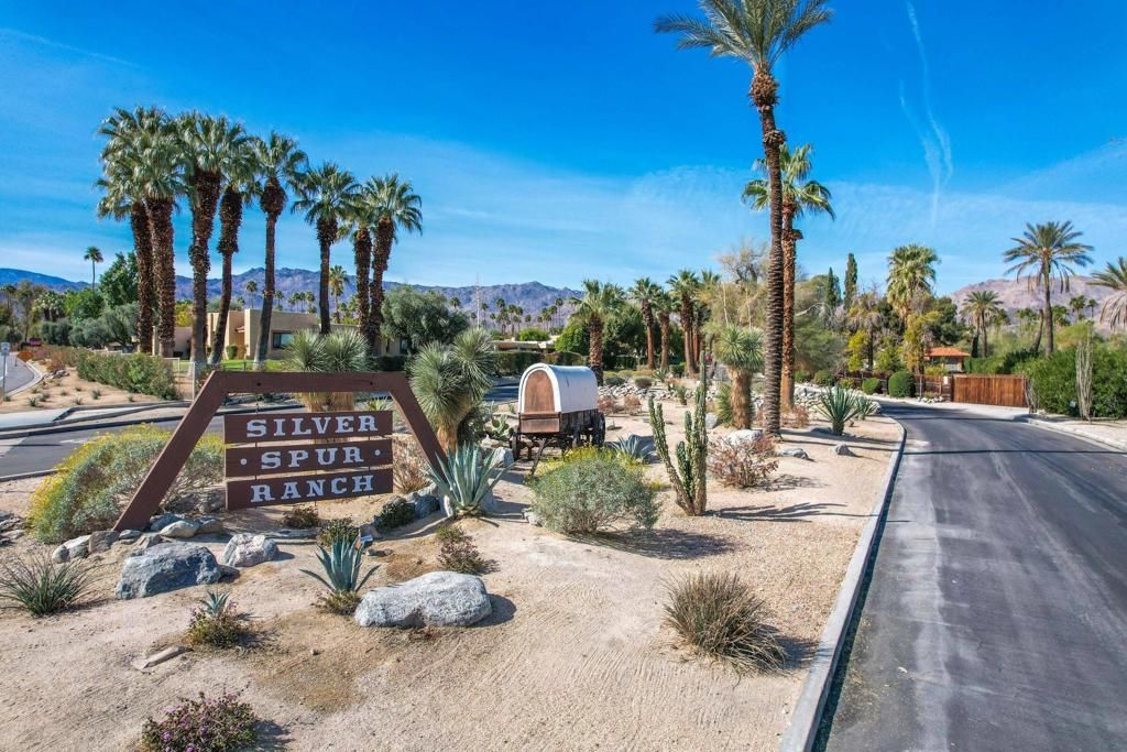 Sun & Moon Lane, Palm Desert
