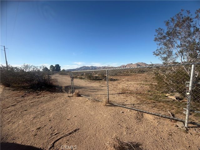 31020 Pawnee Street, Lucerne Valley