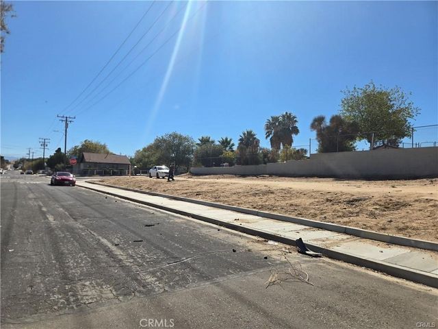 Third St, Victorville