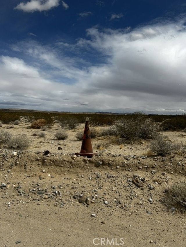 Green Rock Mine Road, Lucerne Valley