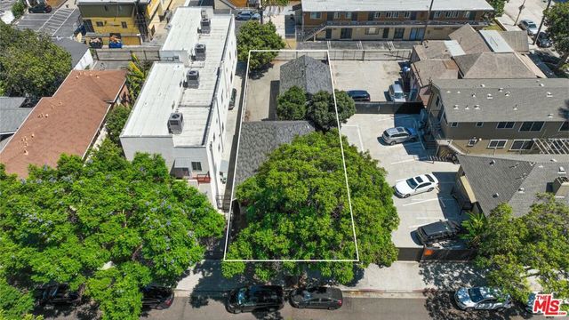 3042 Royal Street, Los Angeles
