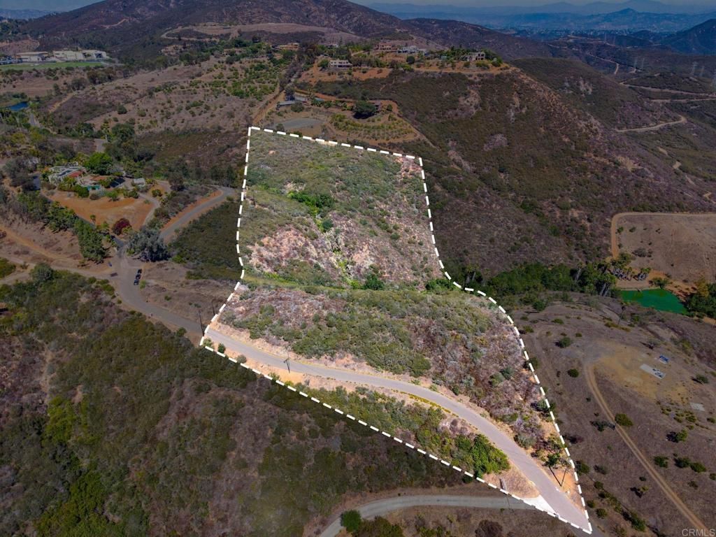 Twin Oaks Valley Road, San Marcos