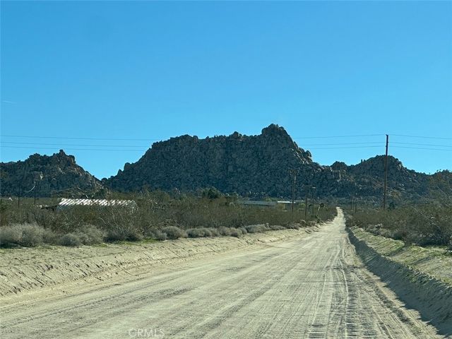 California Avenue, Joshua Tree
