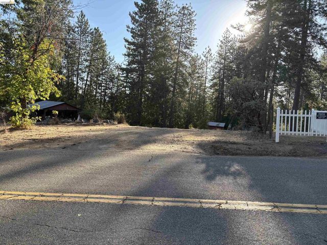 10162 Holtzel Road, Coulterville