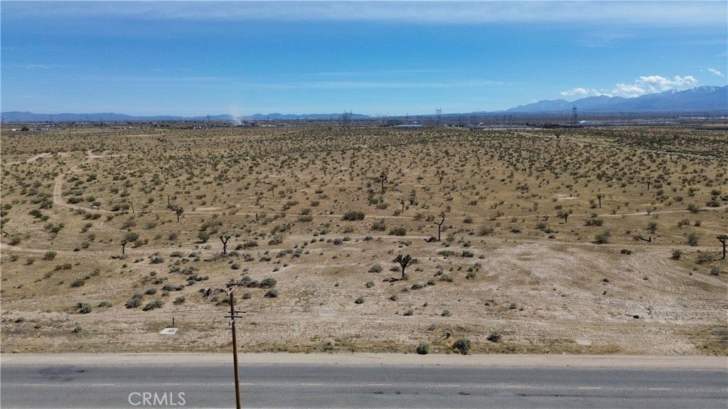 1 Air Expressway, Adelanto