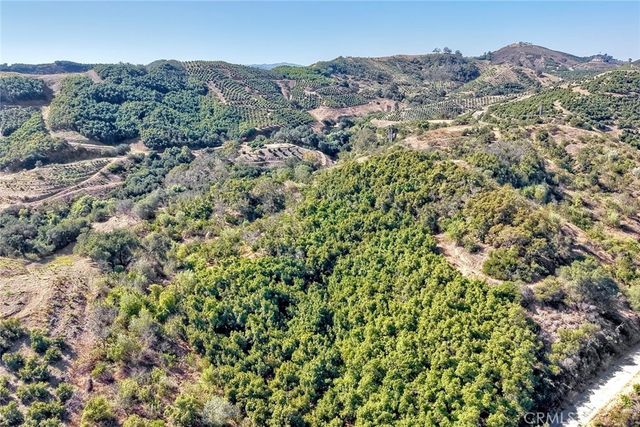 2 Via De Los Robles, Temecula