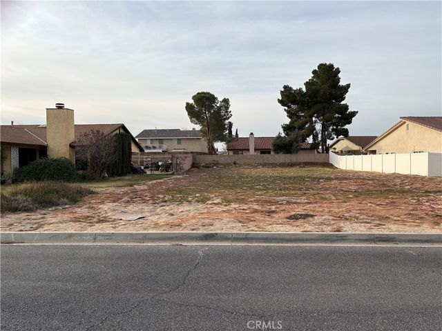 13089 Bermuda Dunes Road, Victorville